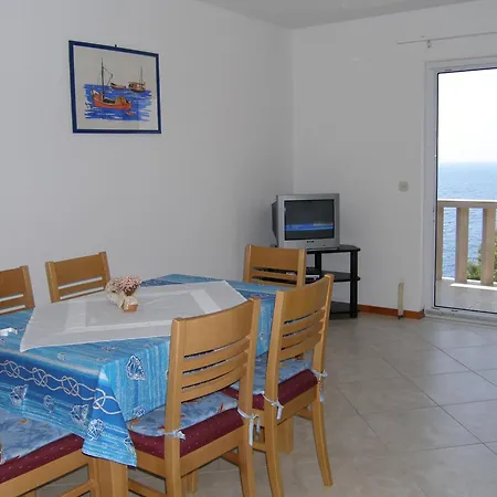 Plavac Mali-4 By Interhome *