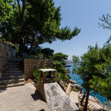 Апартаменты Plavac Mali-4 By Interhome